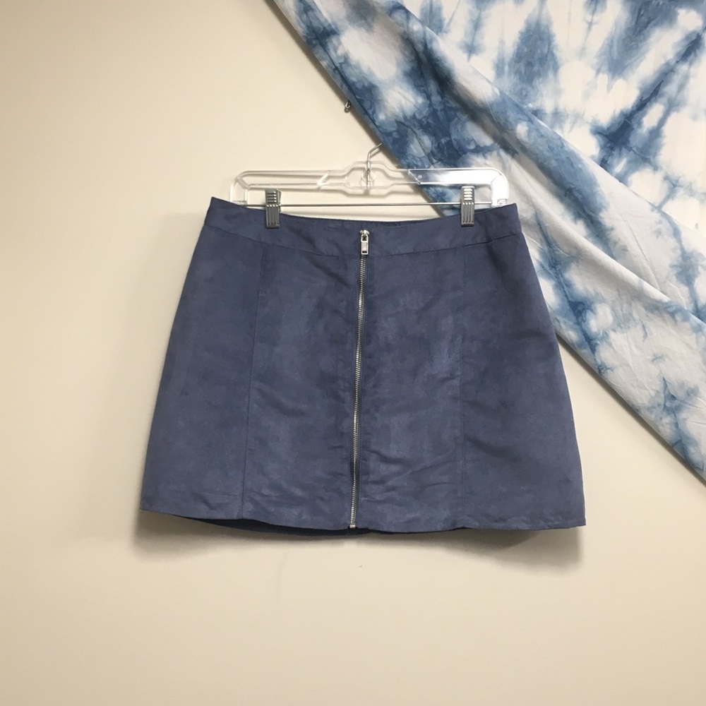 H&M Suede skirt!
